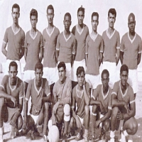 الفريق الاول بنادي الرفاع الشرقي عام 1965م