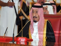 الملك سلمان يؤكد على حل الازمة السورية بالطرق السلمية